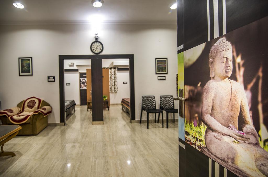 Tuk Tuk Homestay Агра Экстерьер фото
