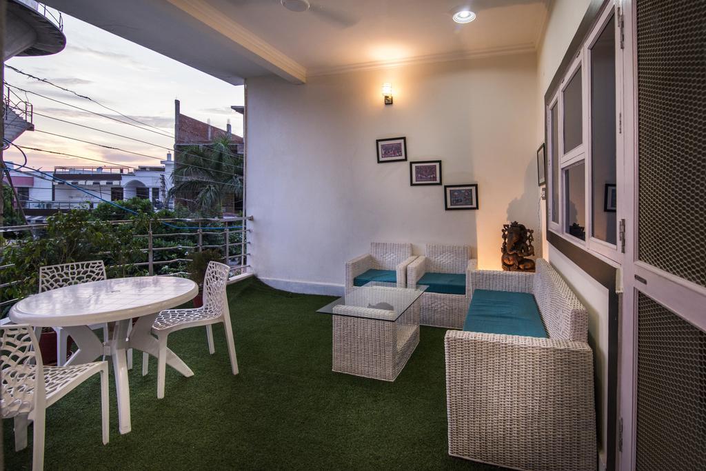 Tuk Tuk Homestay Агра Экстерьер фото
